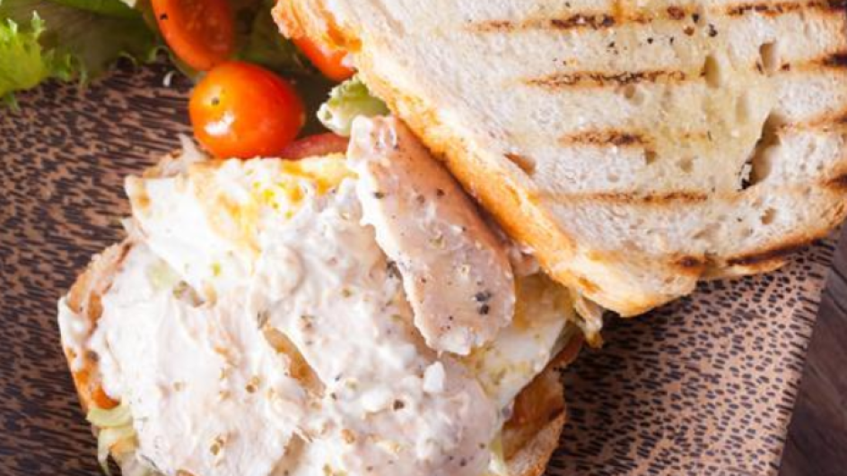Home Style Chicken sandwich with Sweet Chilli Spread